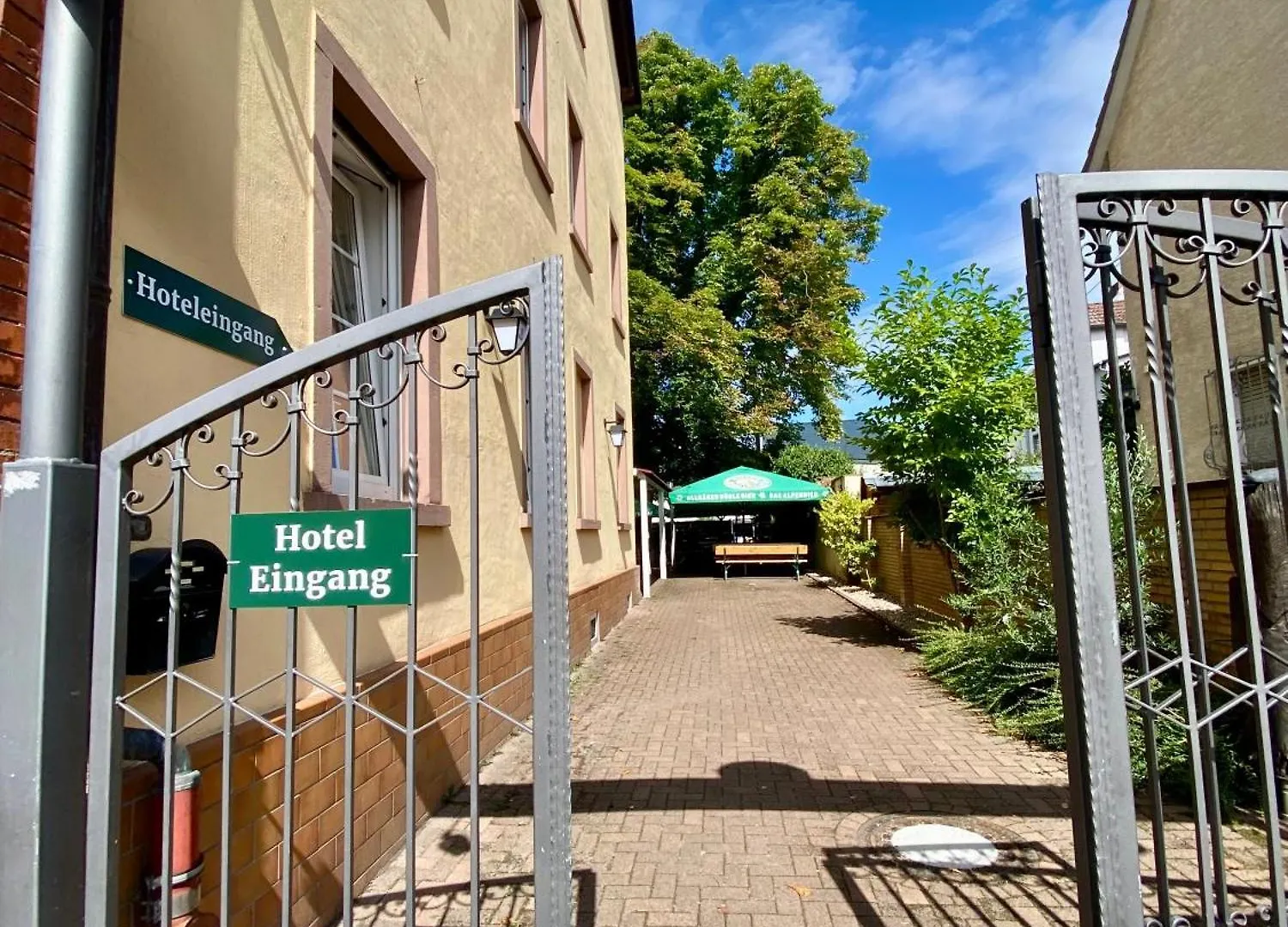 Hotel Zur Waldlust à Francfort-sur-le-Main 2*,  Allemagne